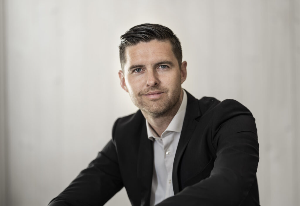 Stærkt 2024 bekræfter Adserballe & Knudsens strategiske retning
